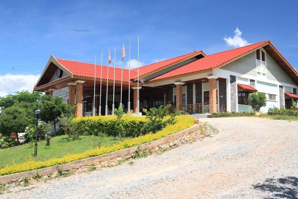 Vansana Plain Of Jars Hotel Muang Phônsavan Exterior foto